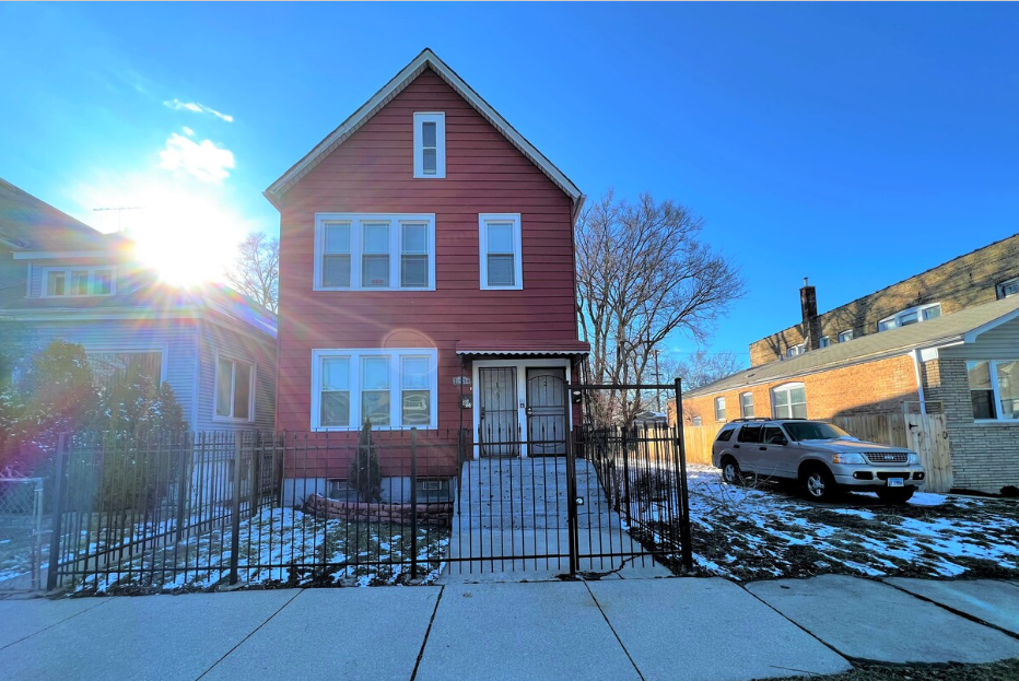 11934 S State St Chicago, IL 60628